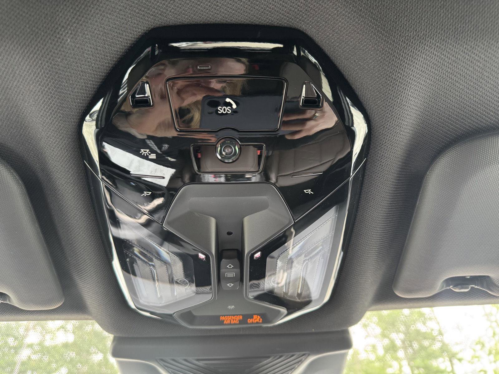 Used 2025 BMW X3 xDrive30i w/ Premium Package image 13