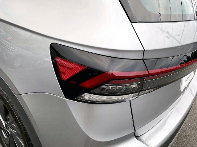 New 2027 Volkswagen Taos S FWD image 12