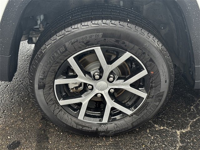 Certified 2024 Jeep Grand Cherokee Limited image 12