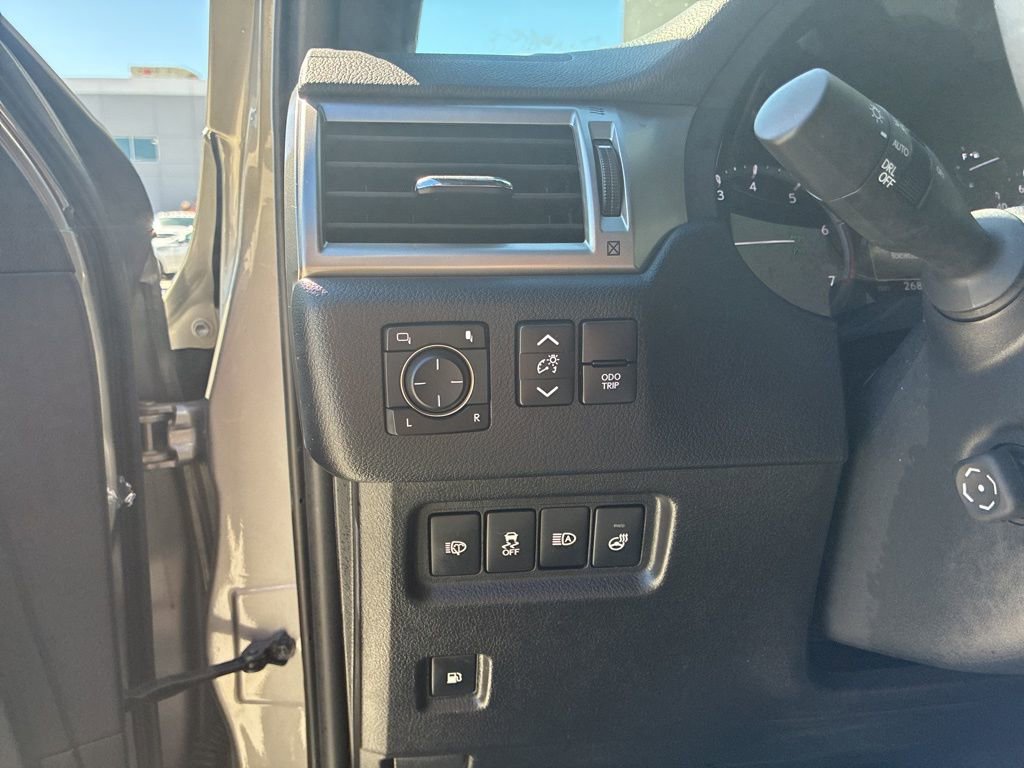 Used 2023 Lexus GX 460 Premium image 20