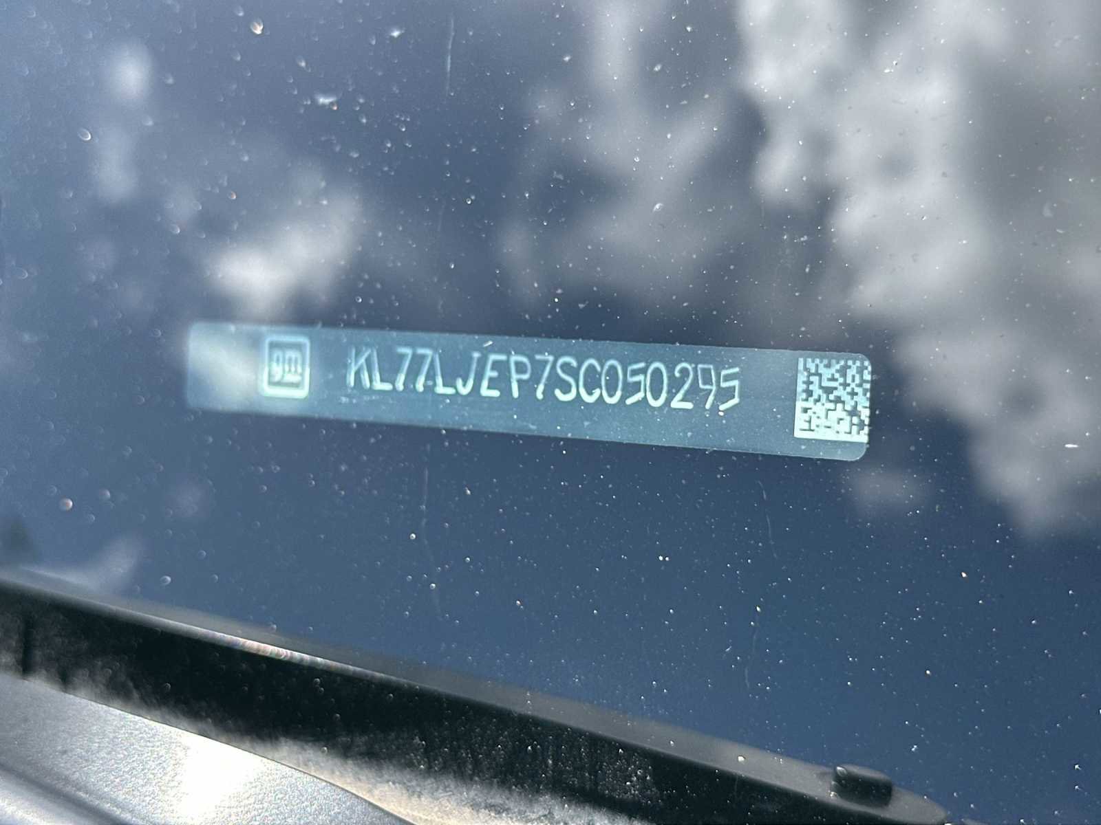 Certified 2025 Chevrolet Trax RS w/ Driver Confidence Package FWD image 28