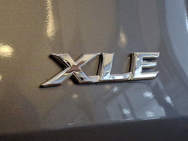 Used 2026 Toyota Sienna XLE image 31