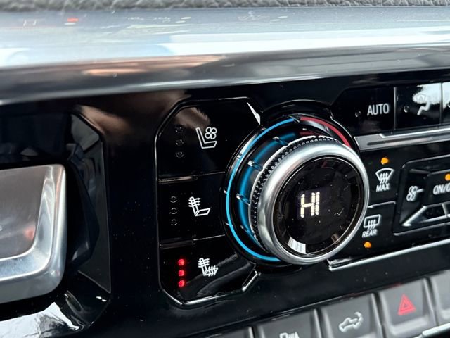 New 2026 GMC Sierra 3500 Denali w/ Denali Reserve Package image 11