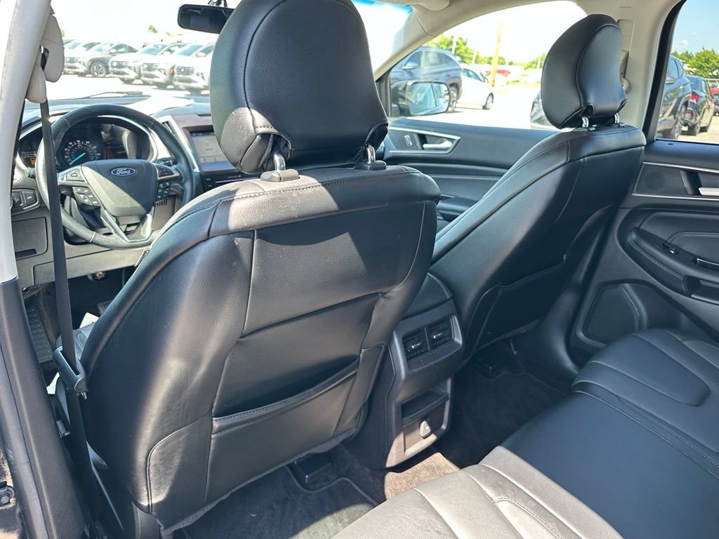 Used 2018 Ford Edge Titanium AWD/4WD image 24