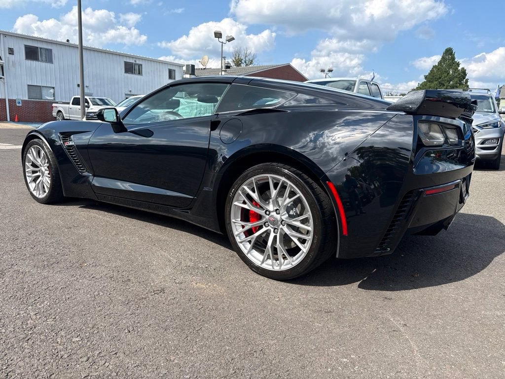 Used 2015 Chevrolet Corvette Z06 RWD image 7