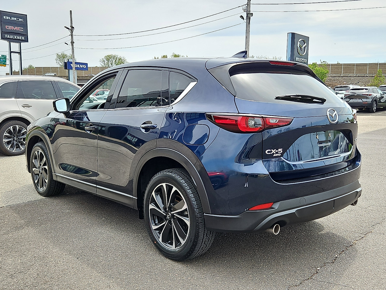 Used 2023 MAZDA CX-5 AWD 2.5 S w/ Premium Package image 4