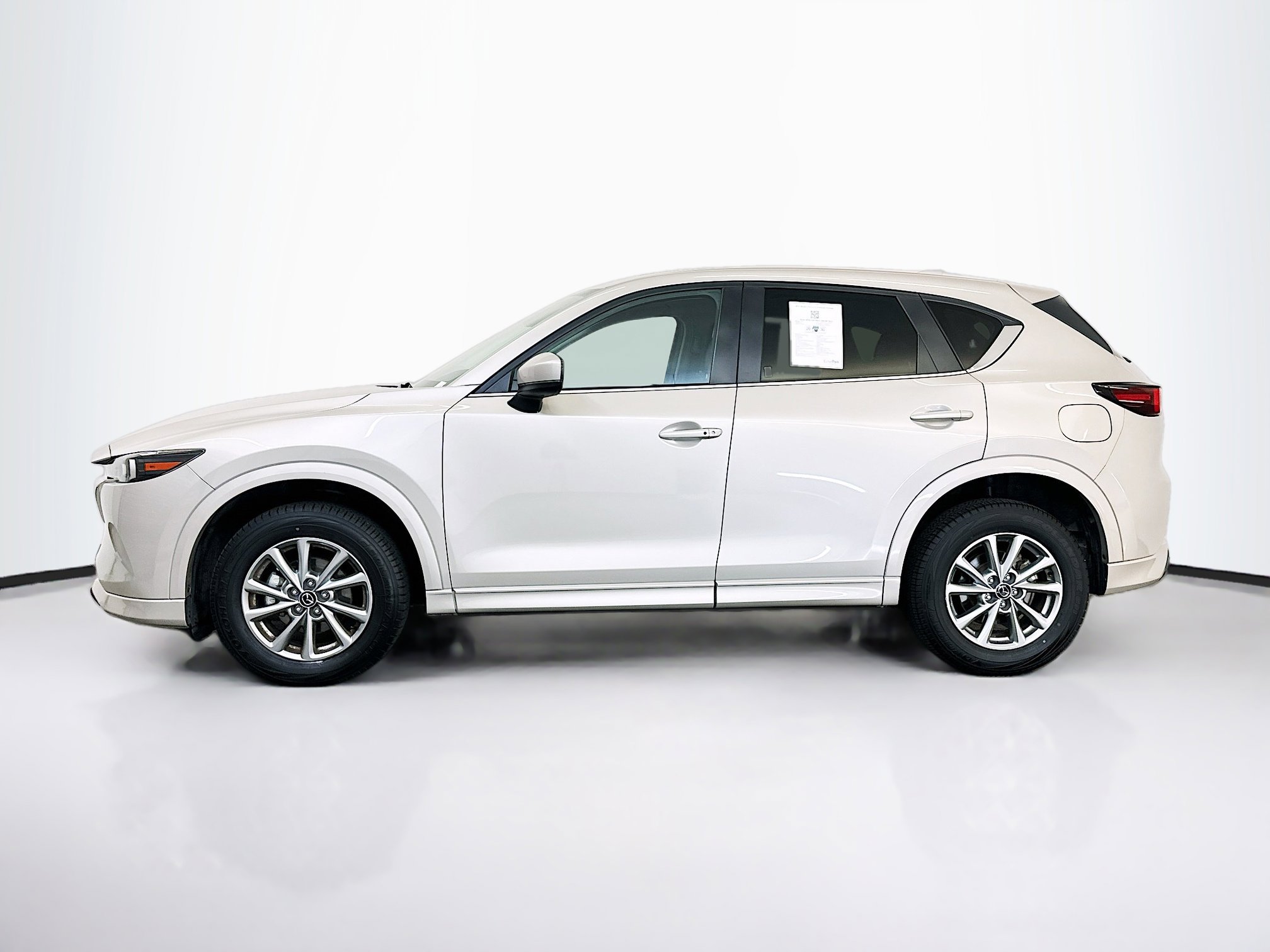 Used 2025 MAZDA CX-5 AWD 2.5 S w/ Preferred Package image 4