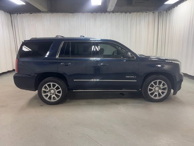 Used 2017 GMC Yukon Denali AWD/4WD image 3