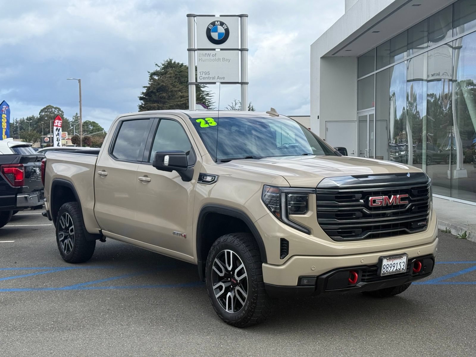 Used 2023 GMC Sierra 1500 AT4 w/ Technology Package