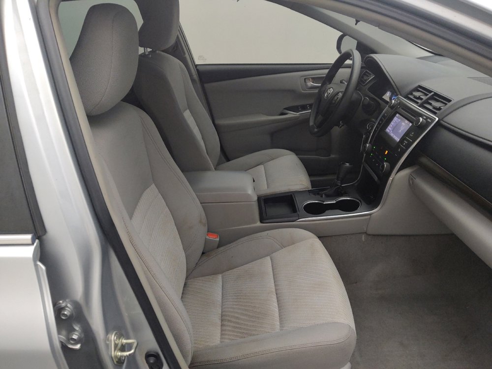 Used 2015 Toyota Camry LE FWD image 21