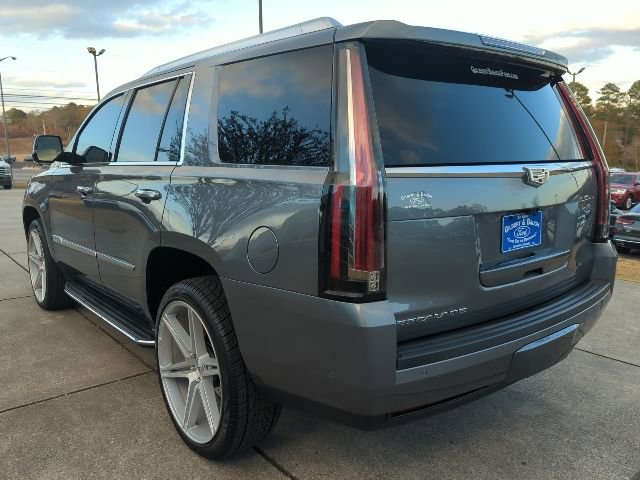 Used 2018 Cadillac Escalade Luxury image 5