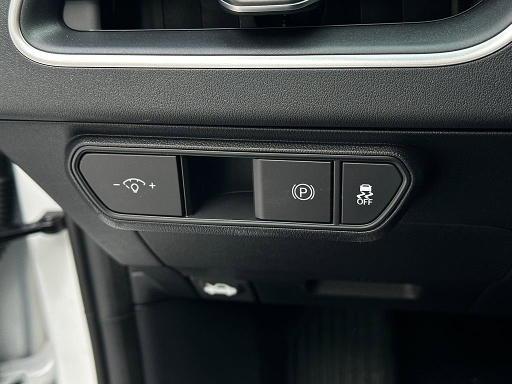 New 2025 Kia K4 FWD image 17