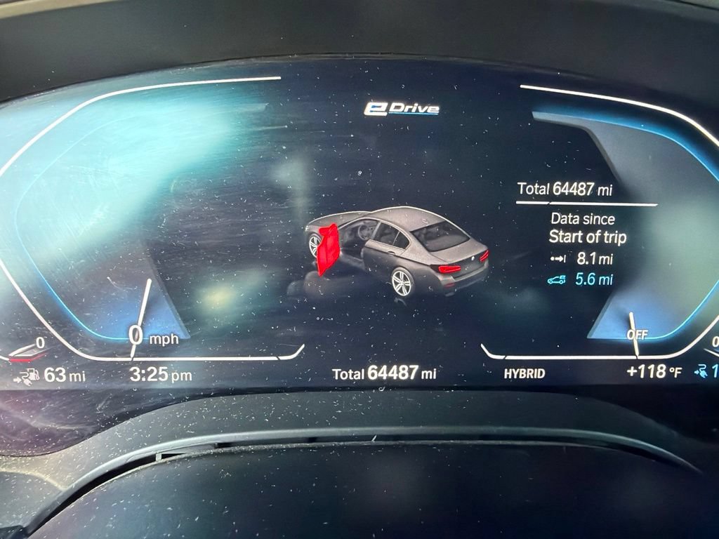Used 2022 BMW 530e RWD image 6