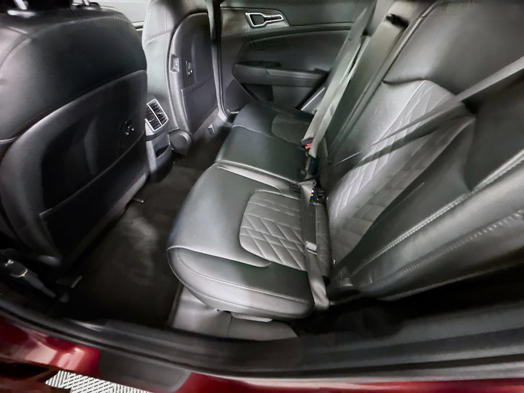Certified 2025 Kia Sportage X-Line w/ Premium Package AWD/4WD image 29