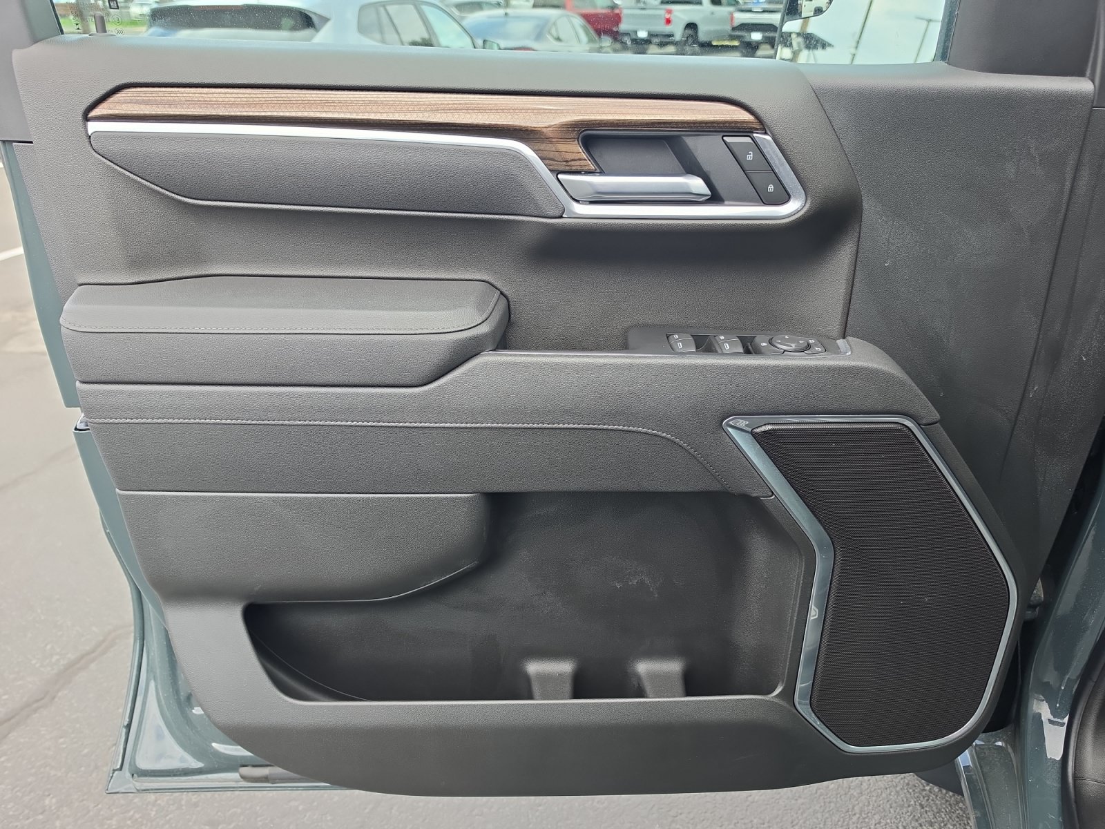 Certified 2026 Chevrolet Silverado 1500 LT AWD/4WD image 9