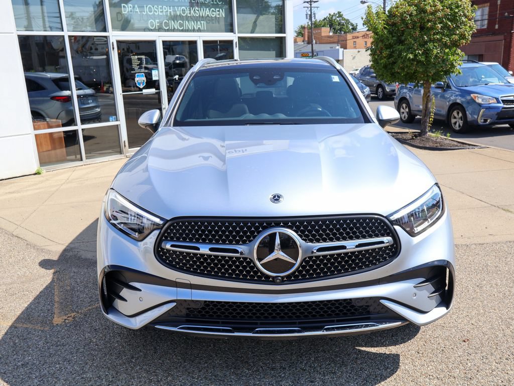 Used 2023 Mercedes-Benz GLC 300 4MATIC image 8
