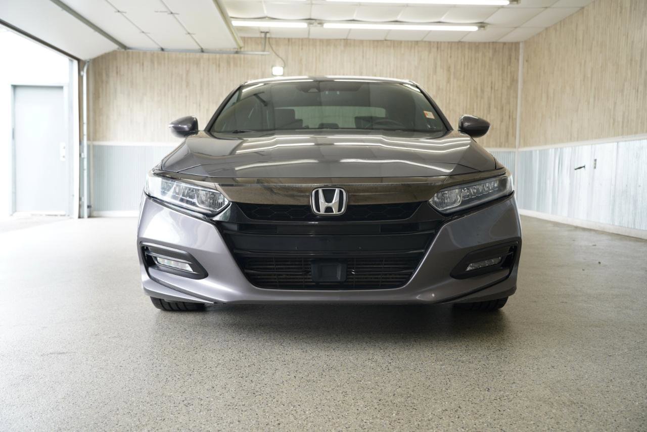 Used 2018 Honda Accord Sport image 2