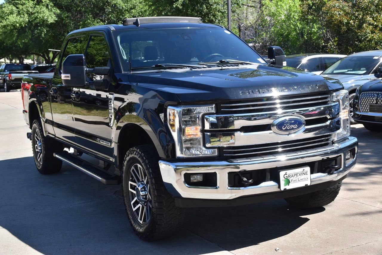 Used 2019 Ford F250 Lariat w/ Lariat Ultimate Package image 4