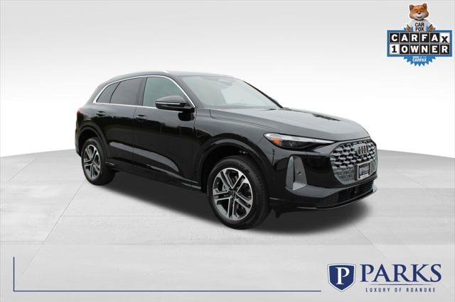 Certified 2025 Audi Q5 Premium w/ Convenience Package AWD/4WD image 1