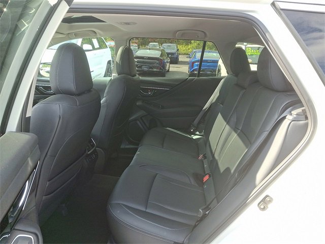 Used 2023 Subaru Outback Touring image 11