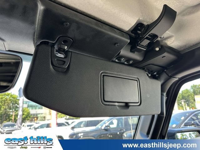 Used 2021 Jeep Wrangler Unlimited Rubicon AWD/4WD image 35