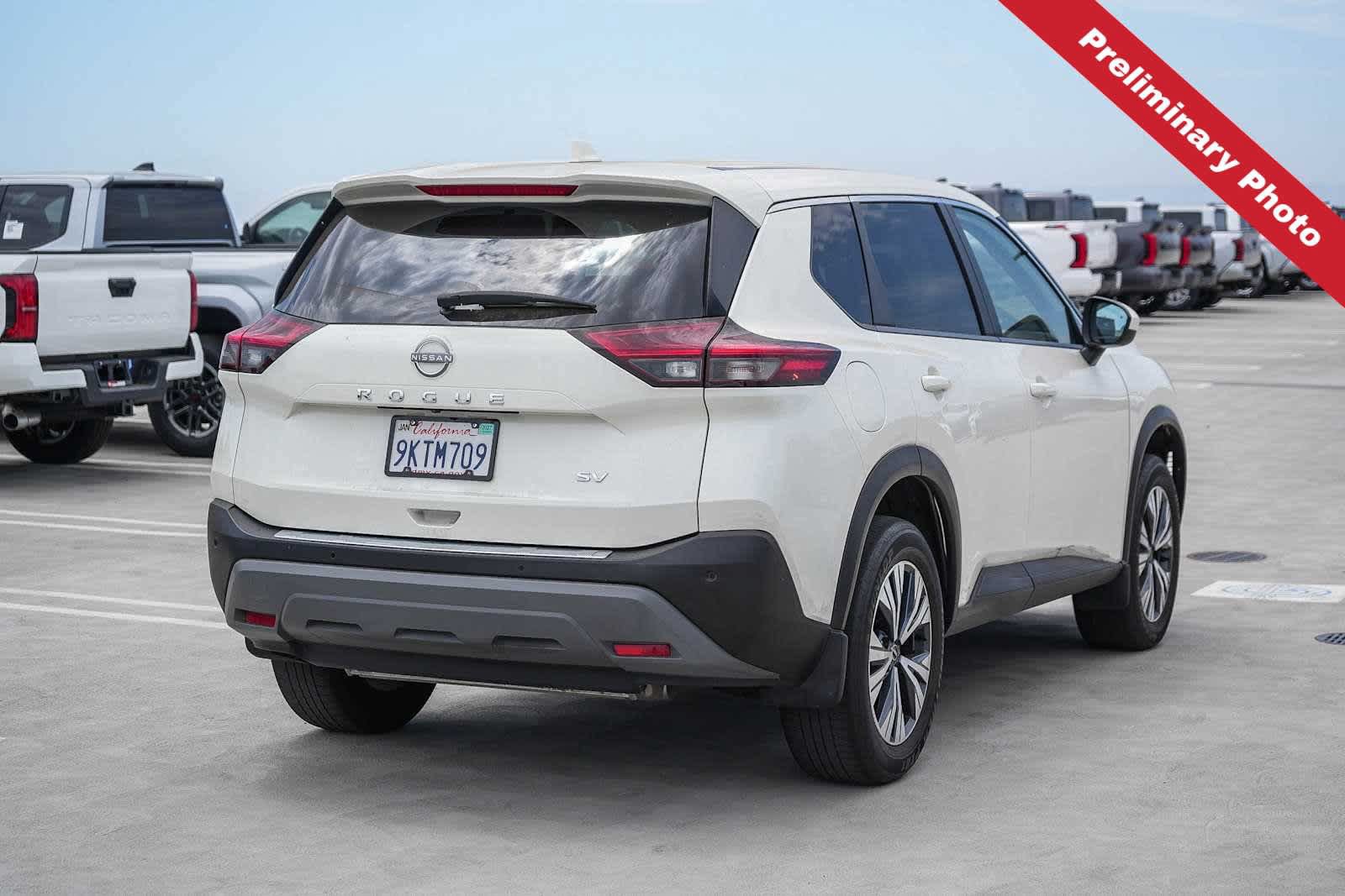 Used 2023 Nissan Rogue SV FWD image 6