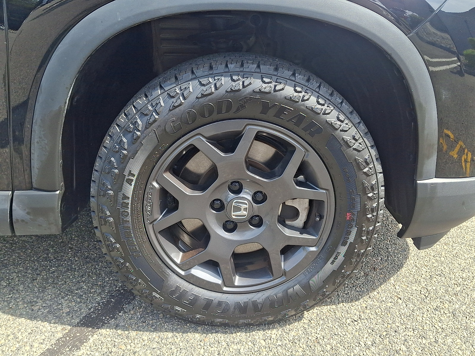 Used 2024 Honda Pilot TrailSport image 8