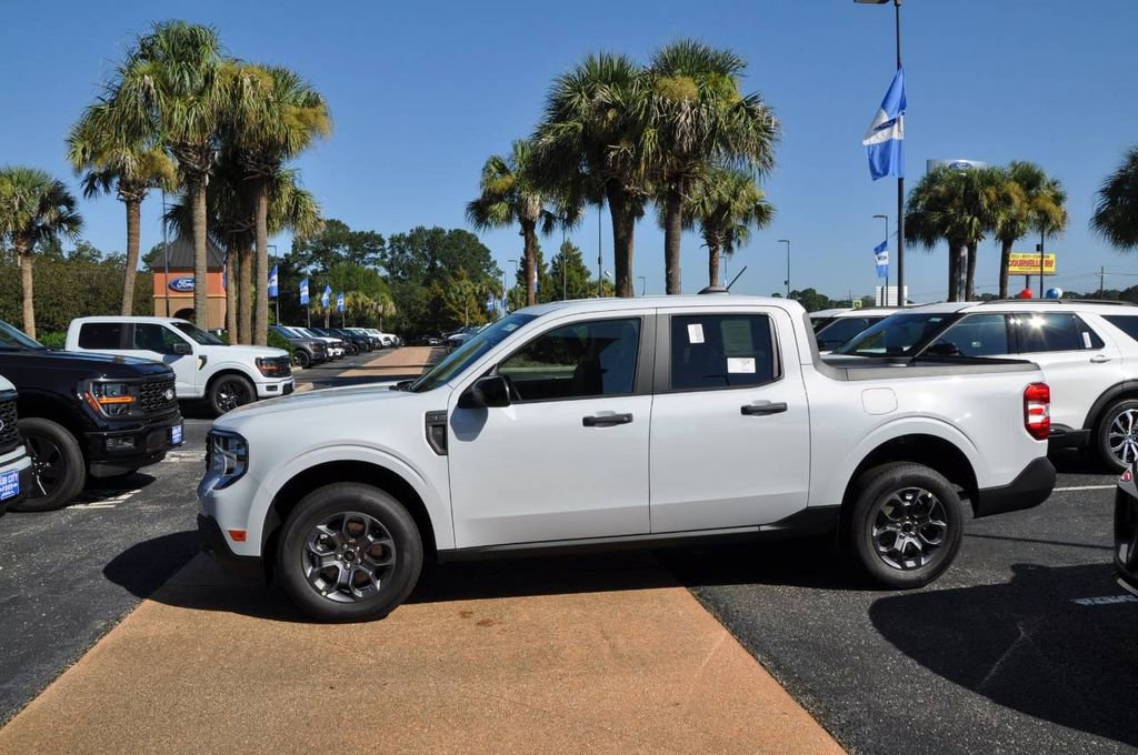 New 2025 Ford Maverick XLT w/ XLT Luxury Package image 2