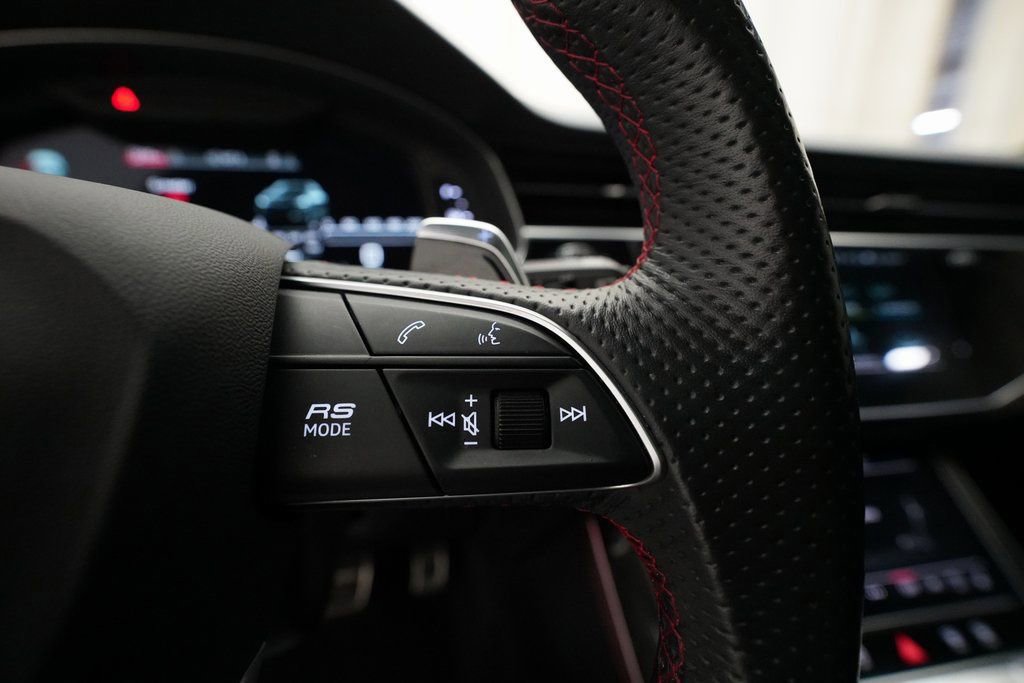 Used 2021 Audi RS Q8 image 23