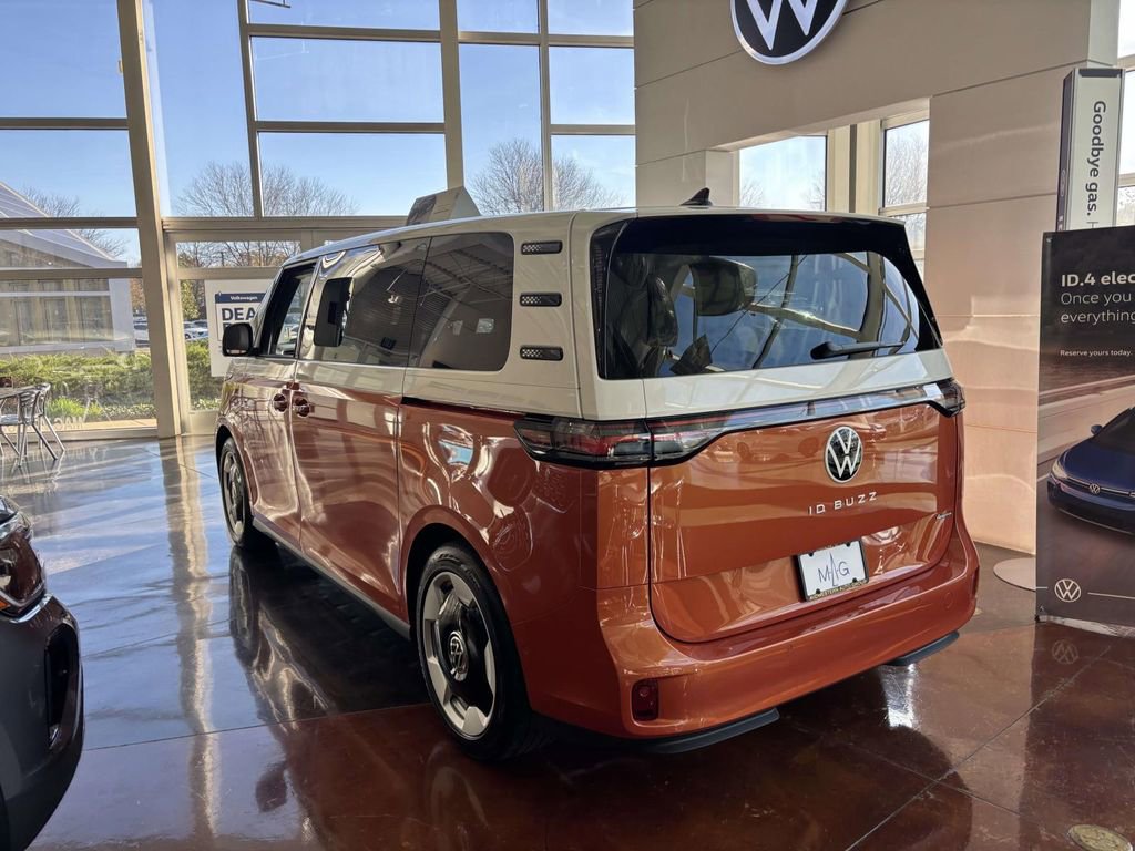 New 2025 Volkswagen ID. Buzz Pro S Plus image 5