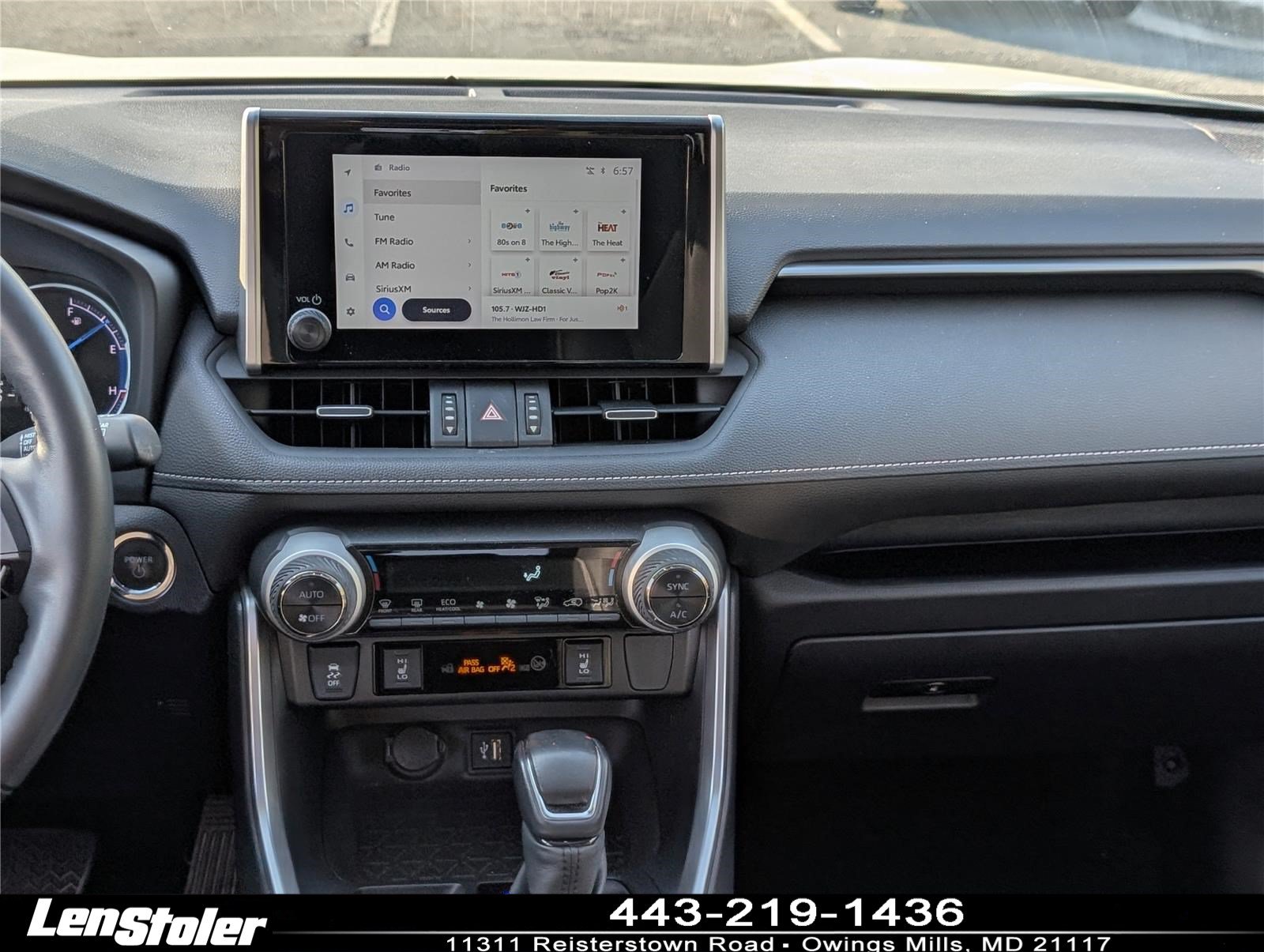 Used 2023 Toyota RAV4 XLE Premium AWD/4WD image 18