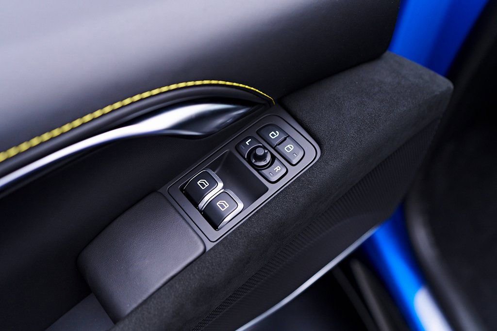 Used 2025 Lotus Emira RWD image 37