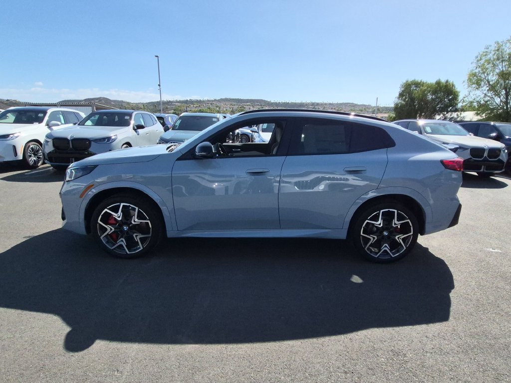 New 2026 BMW X2 xDrive28i w/ M Sport Package AWD/4WD image 5
