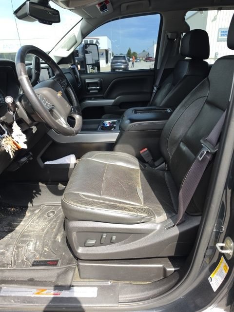 Used 2017 Chevrolet Silverado 2500 LTZ w/ LTZ Plus Package AWD/4WD image 9