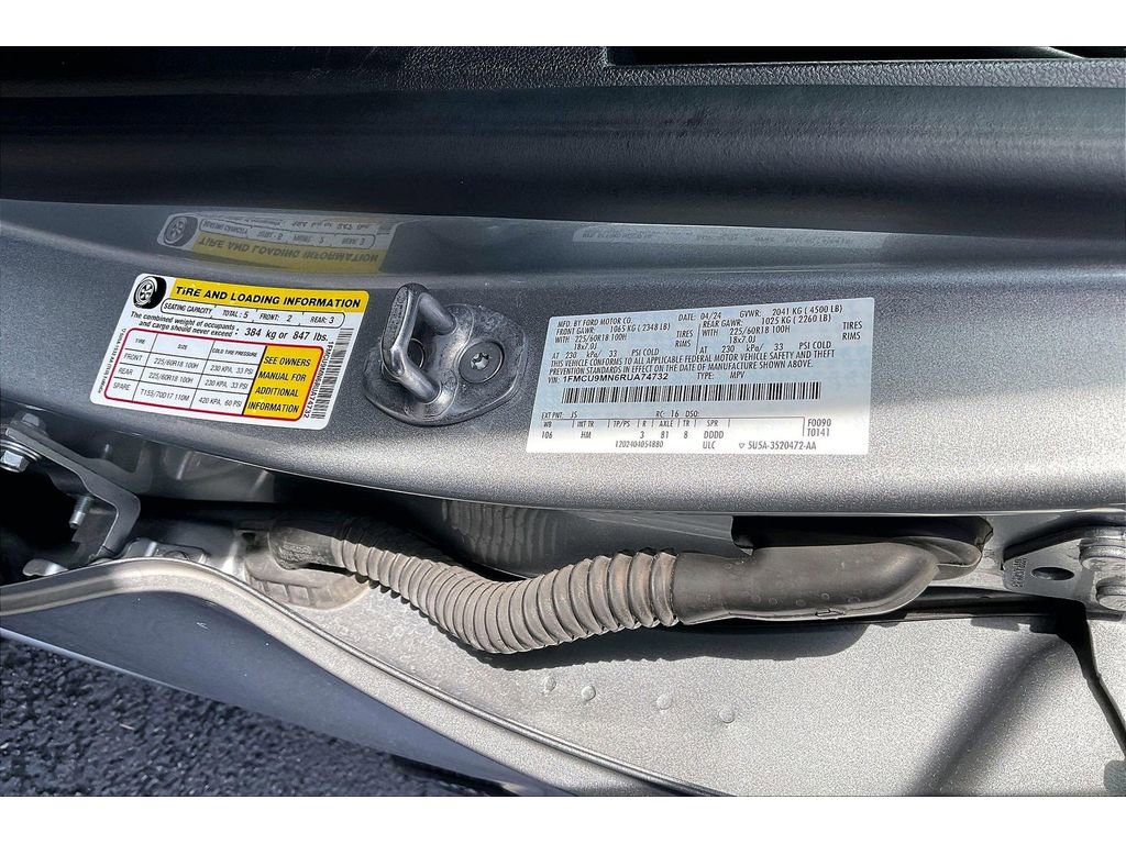 Used 2024 Ford Escape ST-Line image 32