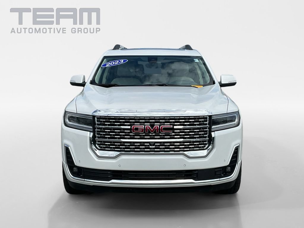Used 2023 GMC Acadia Denali w/ Denali Ultimate Package FWD image 2