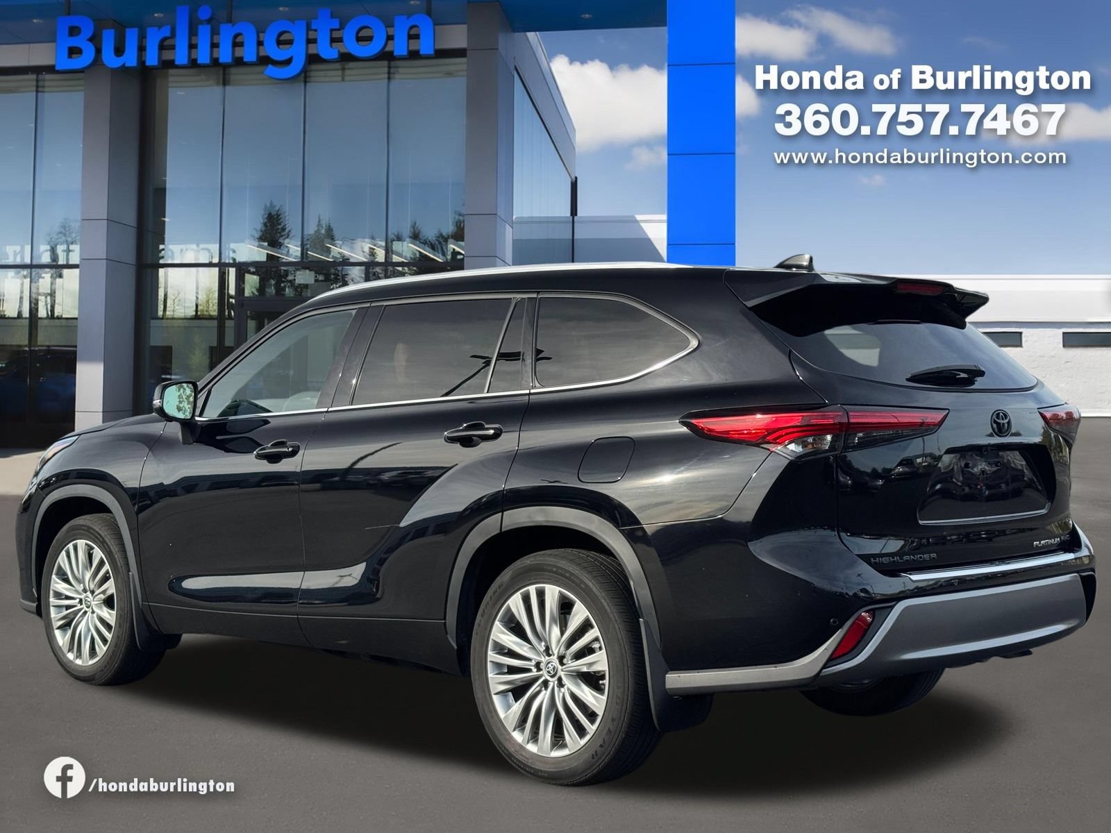 Used 2023 Toyota Highlander Platinum AWD/4WD image 4