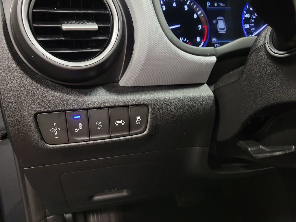 Used 2019 Hyundai Kona Ultimate FWD image 29