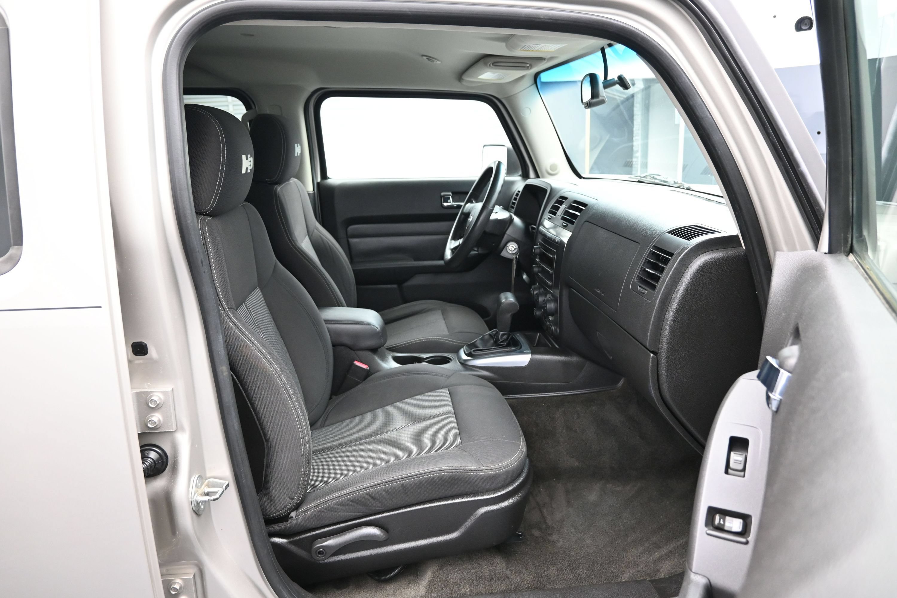 Used 2007 HUMMER H3 AWD/4WD image 13