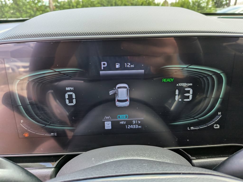 Certified 2023 Kia Niro EX FWD image 34