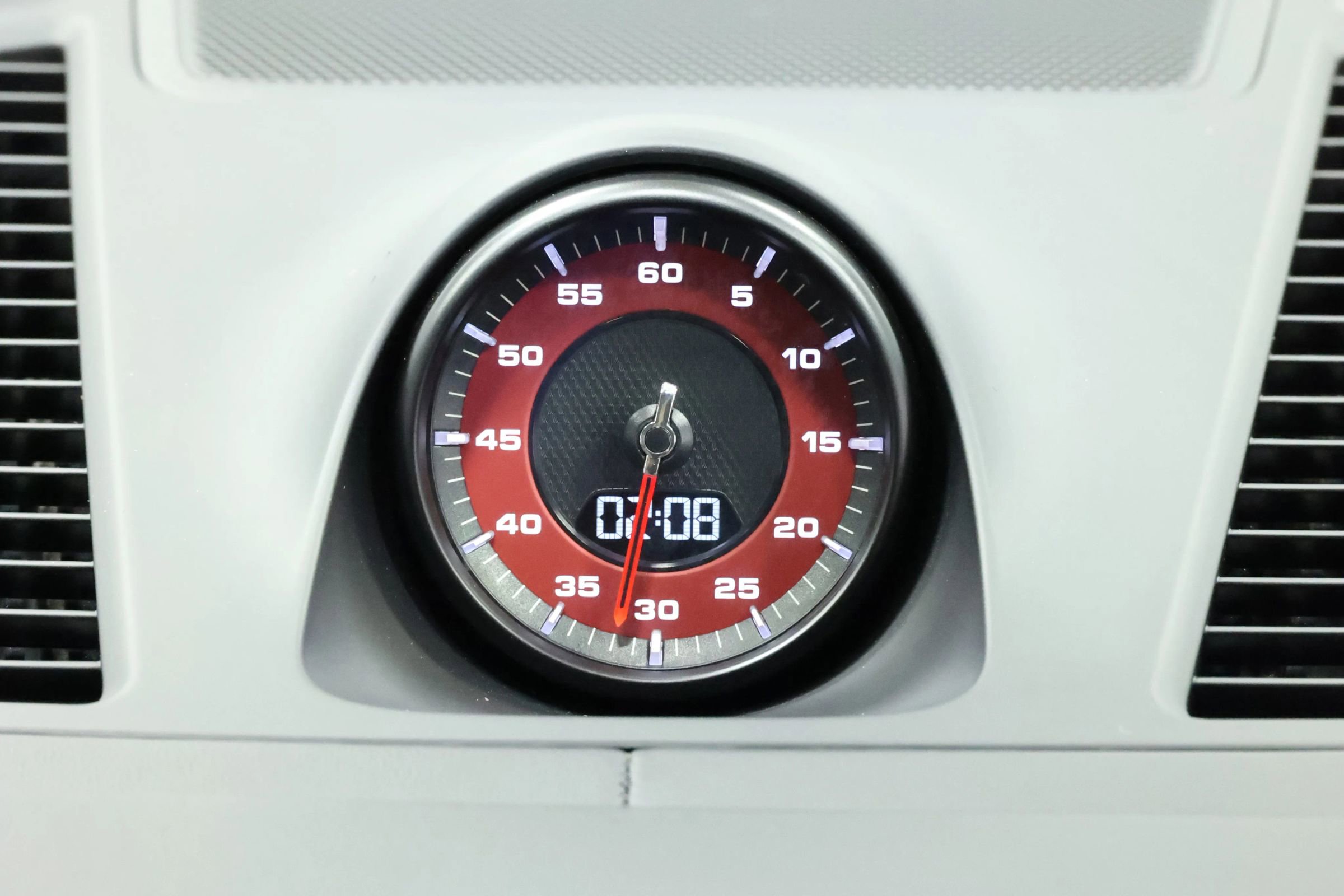 Used 2020 Porsche Cayenne Turbo image 39