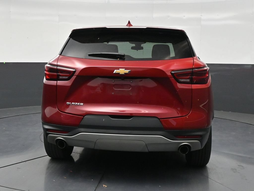 Used 2024 Chevrolet Blazer LT FWD image 4