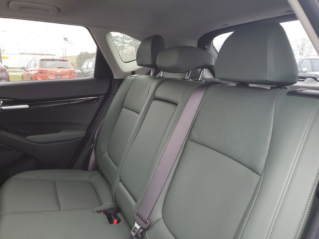 Used 2024 Kia Seltos SX w/ SX Sunroof Package image 28