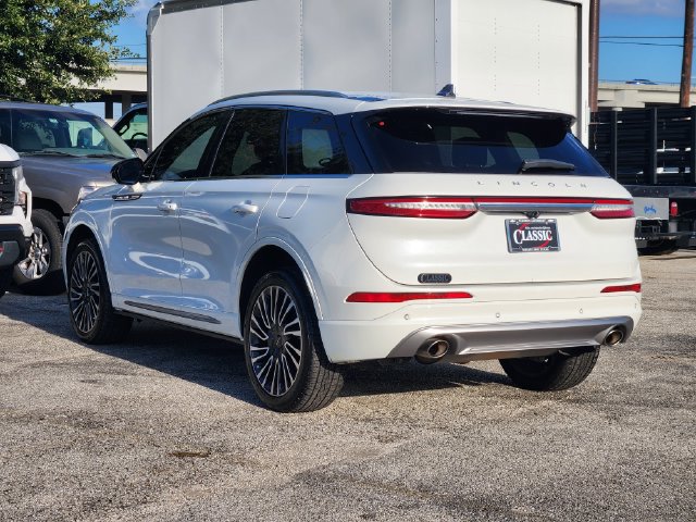 Used 2022 Lincoln Corsair AWD w/ Equipment Group 101A image 5