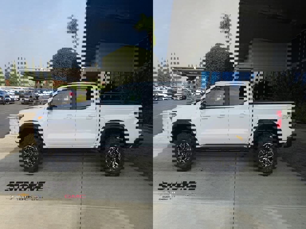 New 2026 Chevrolet Colorado ZR2 image 5