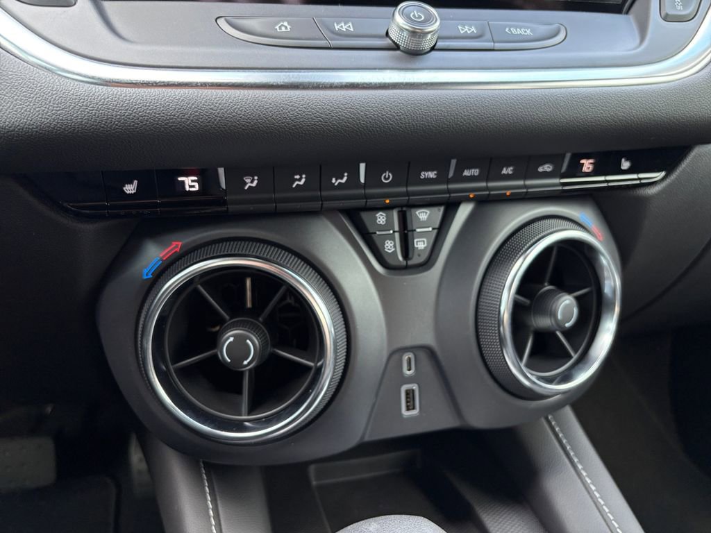 New 2025 Chevrolet Blazer LT w/ Convenience Package image 4
