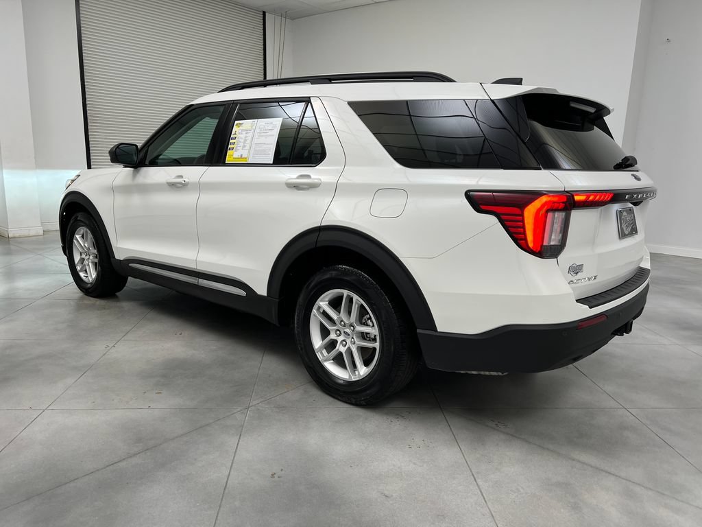 Used 2025 Ford Explorer Active RWD image 6