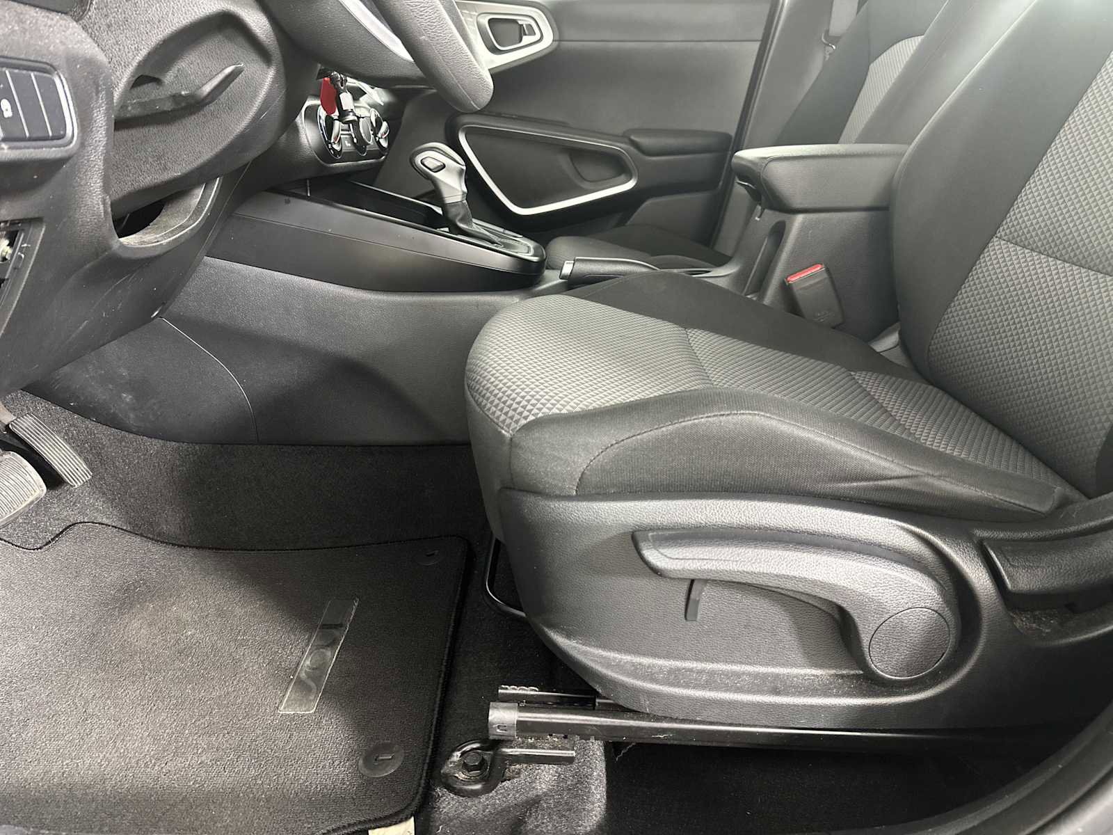 Used 2024 Kia Soul LX w/ Option Group 015 image 11