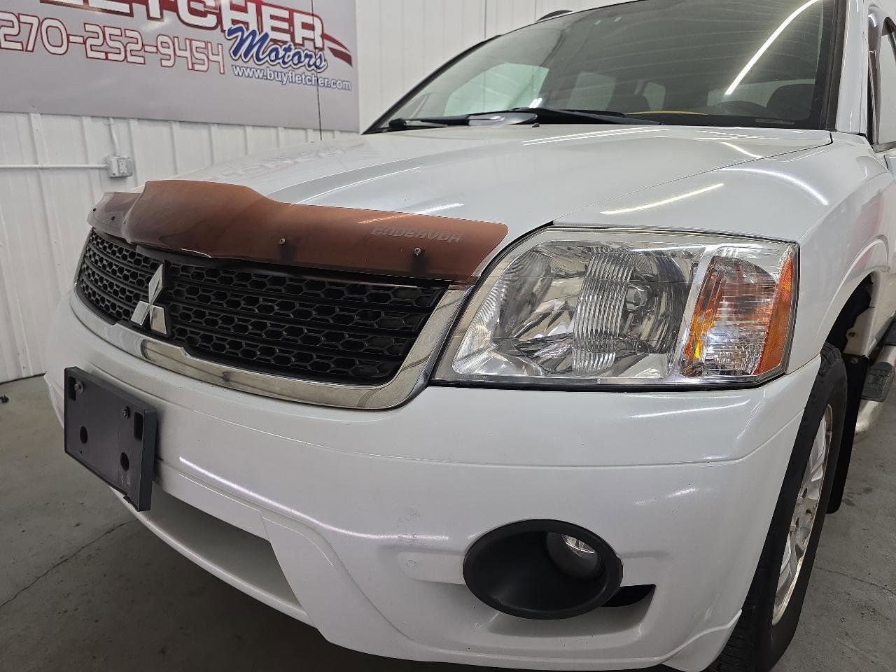 Used 2011 Mitsubishi Endeavor LS image 5