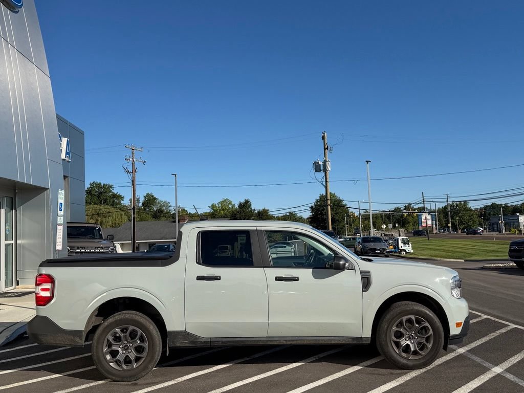 Used 2023 Ford Maverick XLT FWD image 5